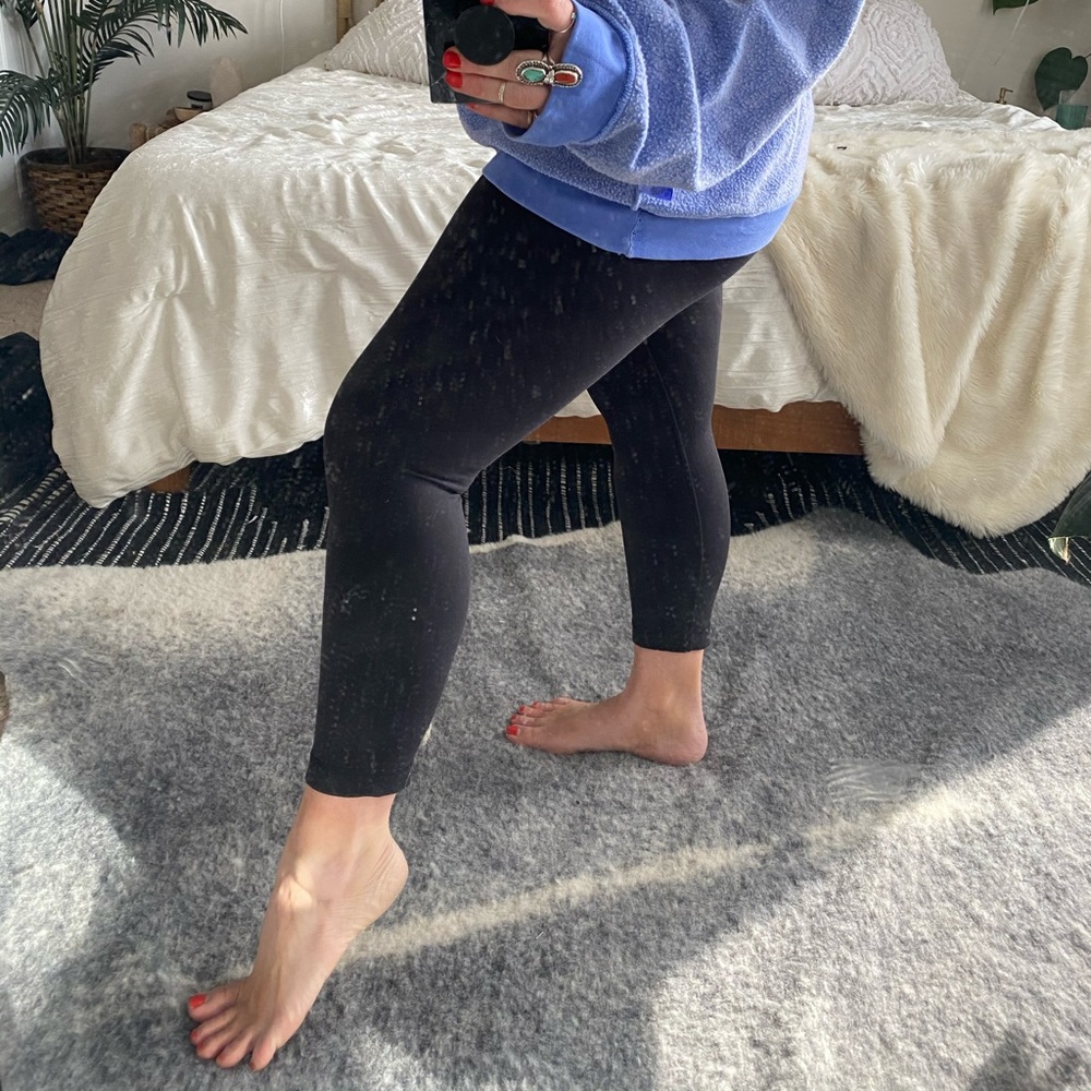 Lululelon High Rise Leggings 6 cropped